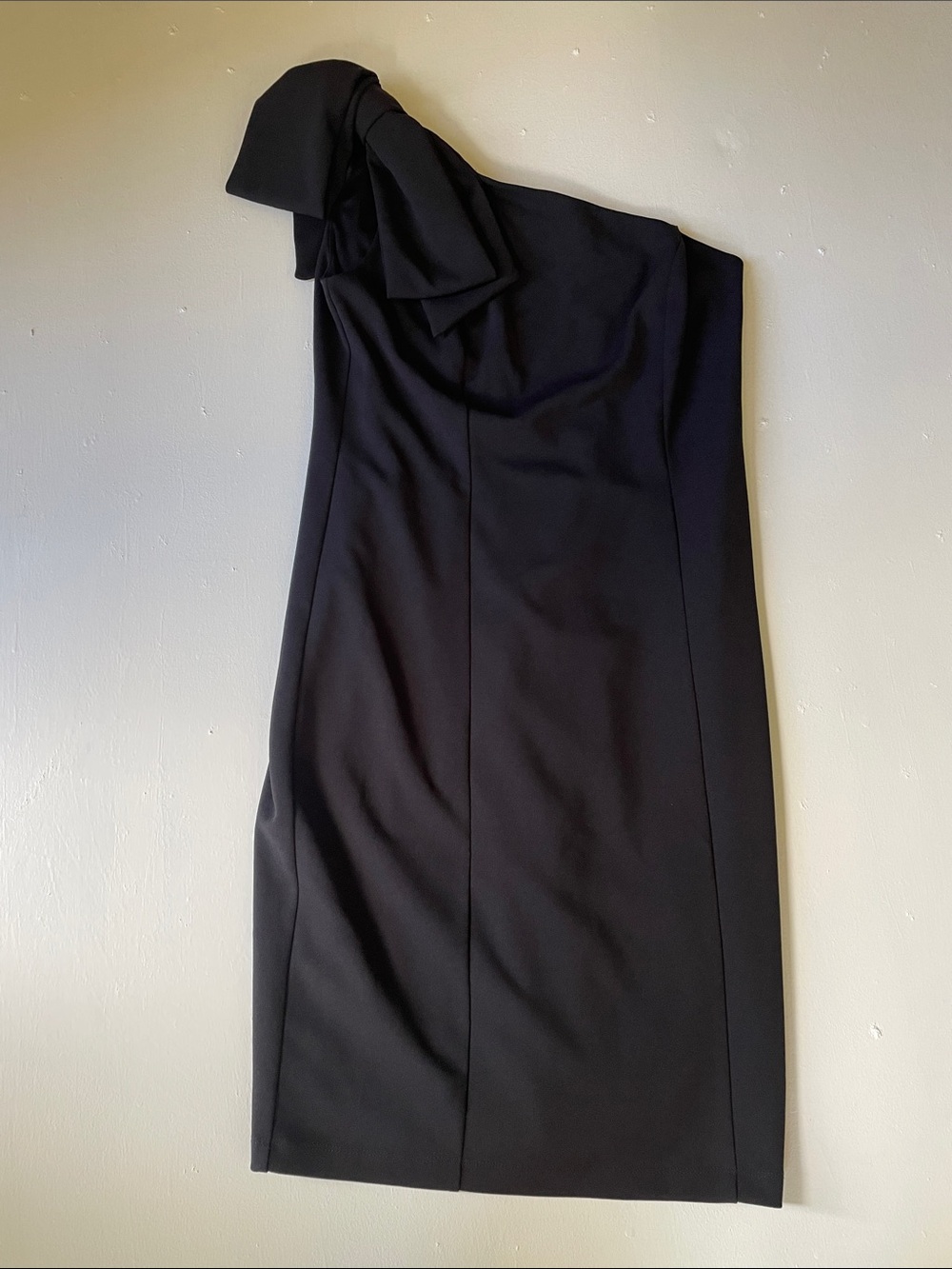MARINA One-Shoulder Black Bow-Accent Dress